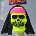 CARETA CALAVERA PIRATA FLUO C/TELA X1